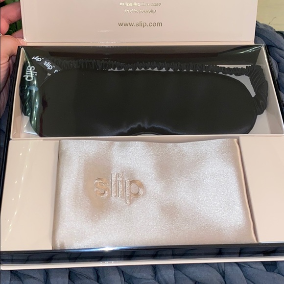 SLIPSILK BEAUTY SLEEP COLLECTION- mask and pillow - Picture 5 of 9